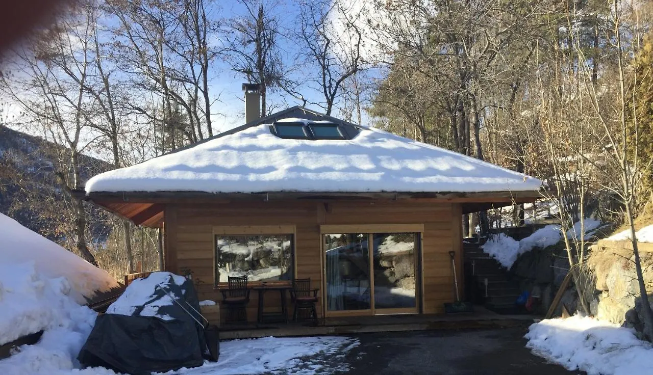 Charmant Petit Chalet Individuel Бриансон