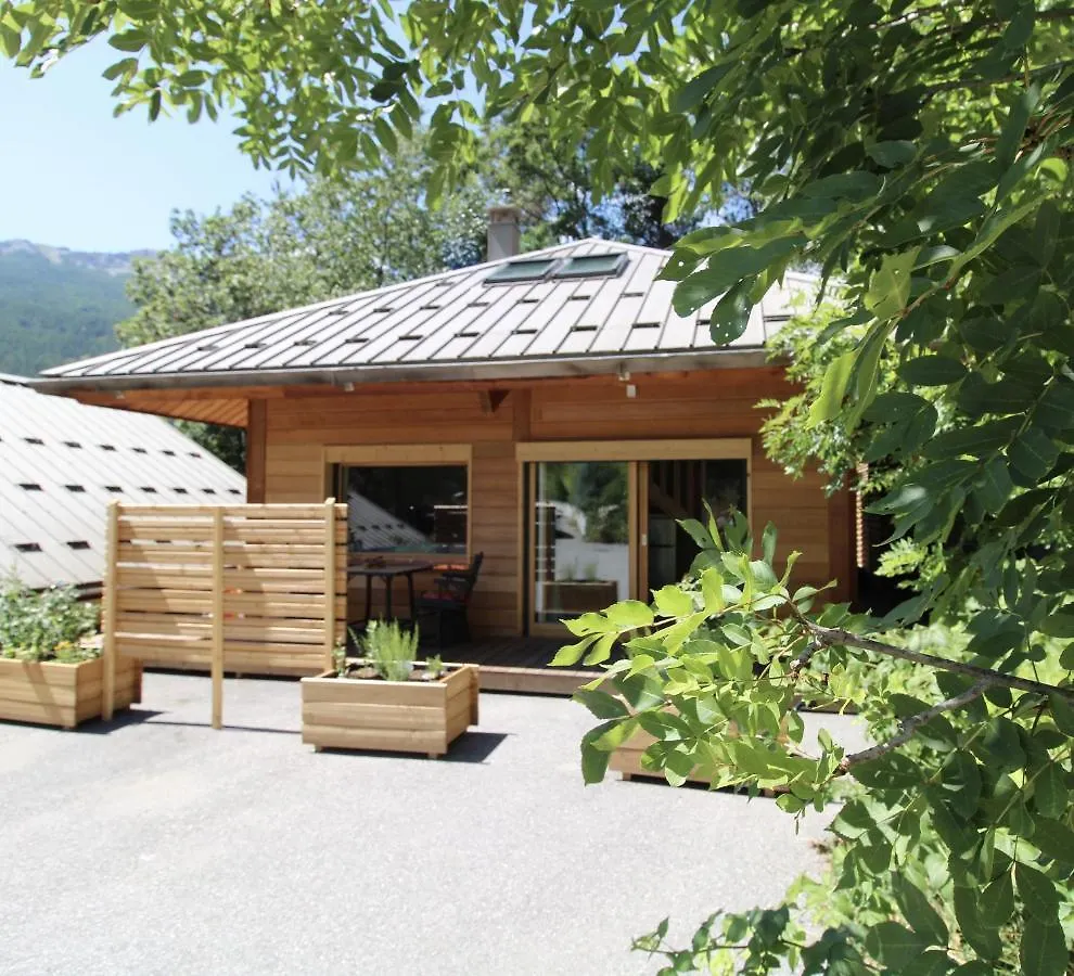 Charmant Petit Chalet Individuel Бриансон